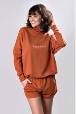 Frente_Pose2_Shorts_Gaia