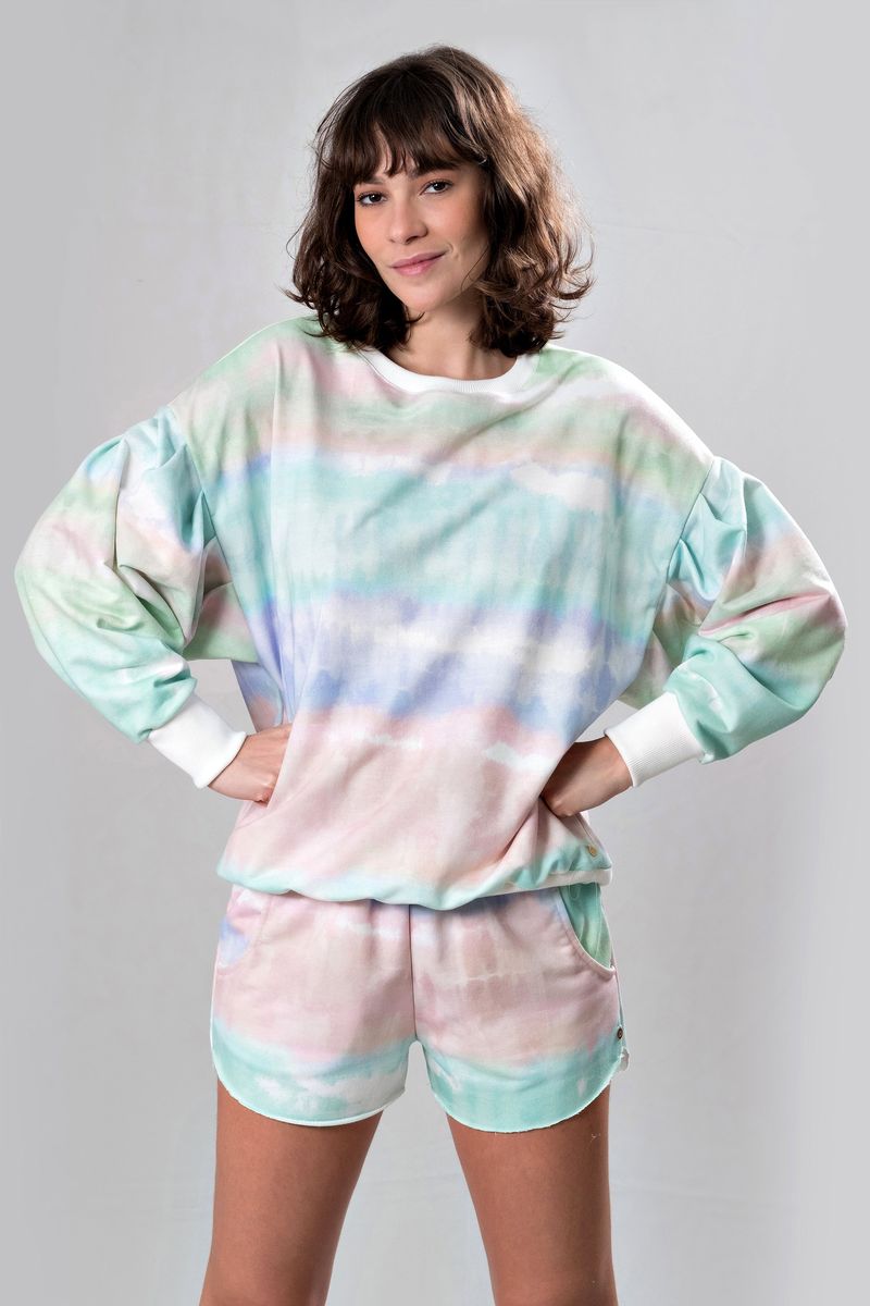 Cj_Tie_Dye_Pose