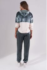 Look05-1689