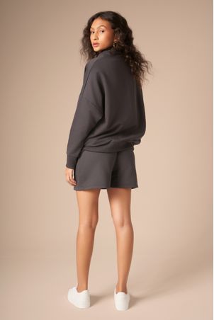 Shorts Abraçar Cinza