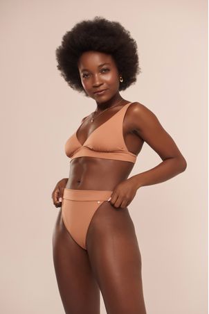 Top Biquíni Halter Lari Corpo Caramelo