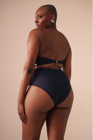 Biquíni Top Bandeau Bem me Quero Preto
