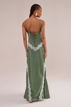 vestido longo com alças finas e guipure paraty