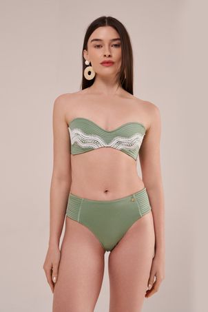 conjunto biquíni strapless top com guipure e calcinha fabi paraty