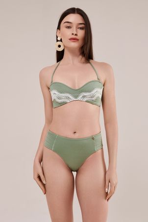 conjunto biquíni strapless top com guipure e calcinha fabi paraty