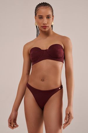 Biquíni Conjunto top em matelassê e calcinha mia orla cabernet