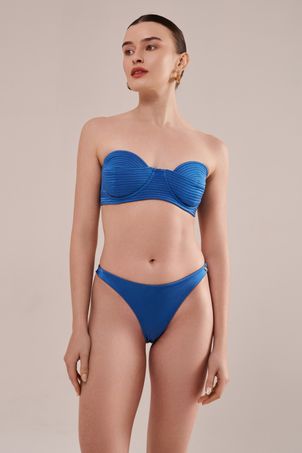 Biquíni Top em matelassê orla azul