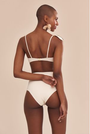 Calcinha Biquíni Hot Pant Magnólia Areia