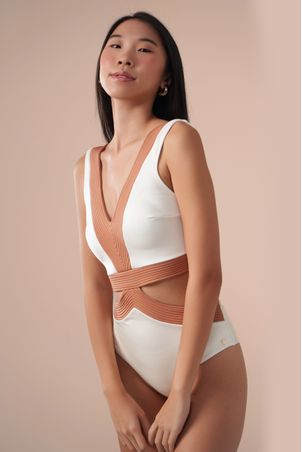 Maiô Silhueta Contour Off White