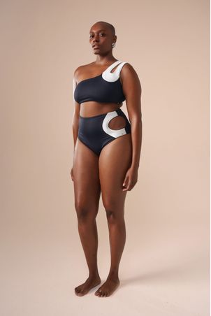 Top Biquíni um Ombro só Contour Preto