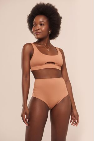 Calcinha Biquíni Hot Pant Maxi Cintia Corpo Caramelo