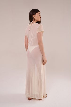 Saída longa em tule canoa off white