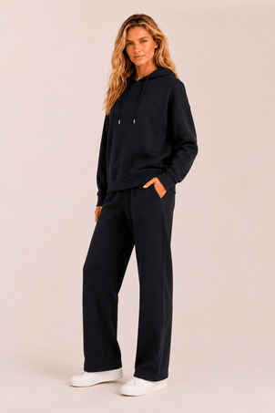 blusa essential tech preta