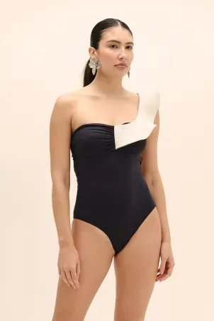 maiô paula falésias preto e branco