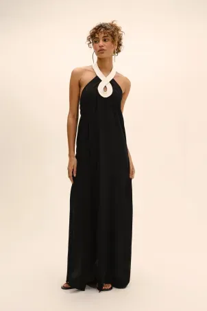 saída longa com matelassê em viscose falésias preto e branco