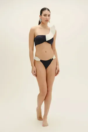 top paula falésias preto e branco
