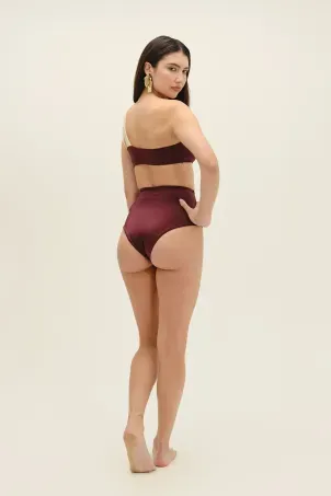 top um ombro só contour cabernet